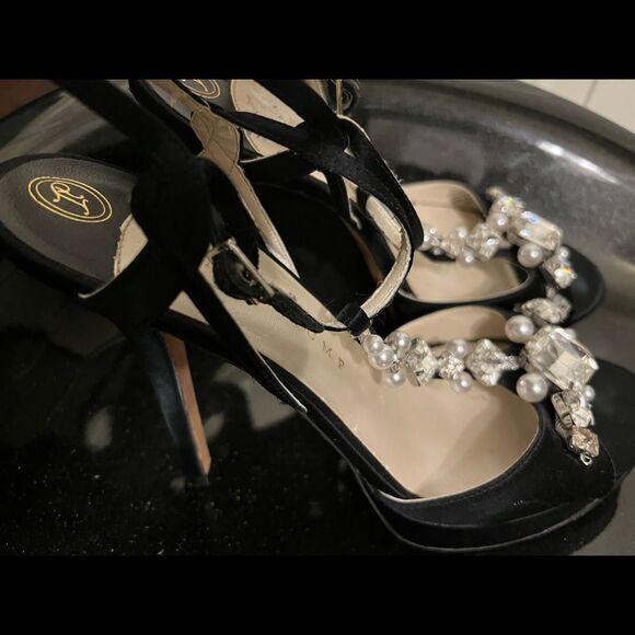 Ivanka Trump Black Alluvia Satin Jeweled Evening Sandals Sz 8 - Picture 8 of 14